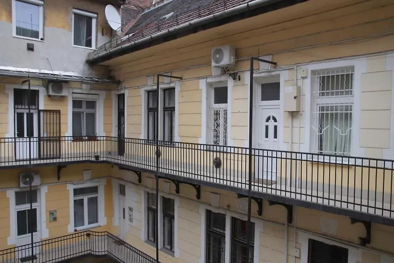 Cosy Nest Apartment Budapest